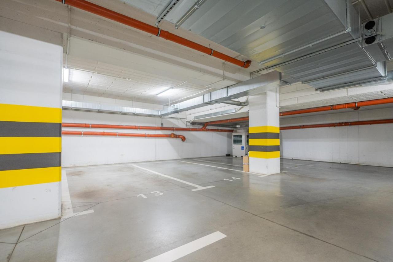 Krucza Apartment ~ Self Check-In 24H ~ Parking And Lift วรอตซวาฟ ภายนอก รูปภาพ